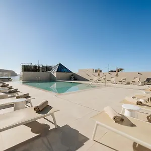 4* Hotel Reveron Plaza